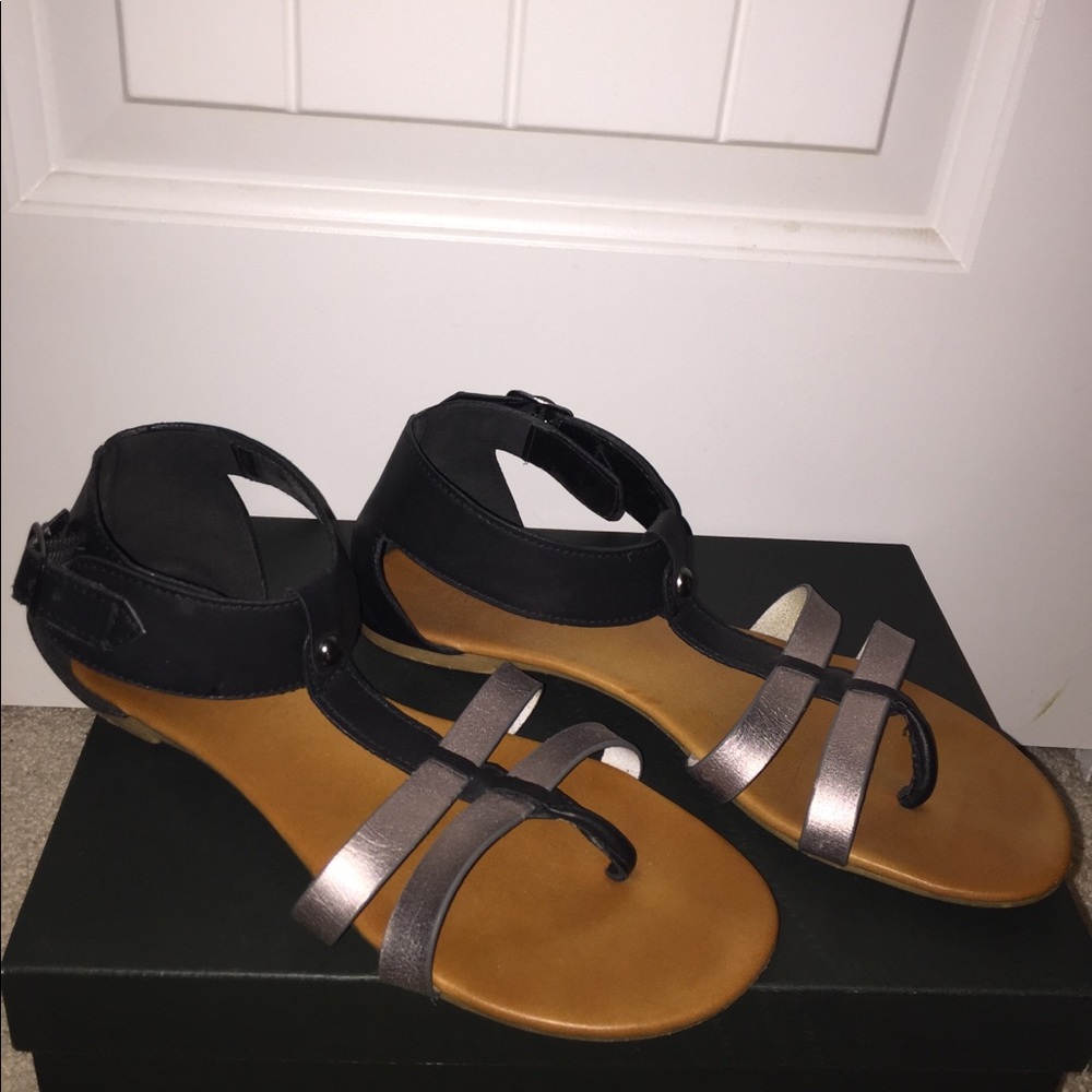 Bamboo black and silver sandals
